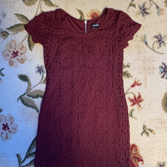 ROZ•ALI, RED RUSTIC LACE PATTERN DRESS - Picture 2 of 4